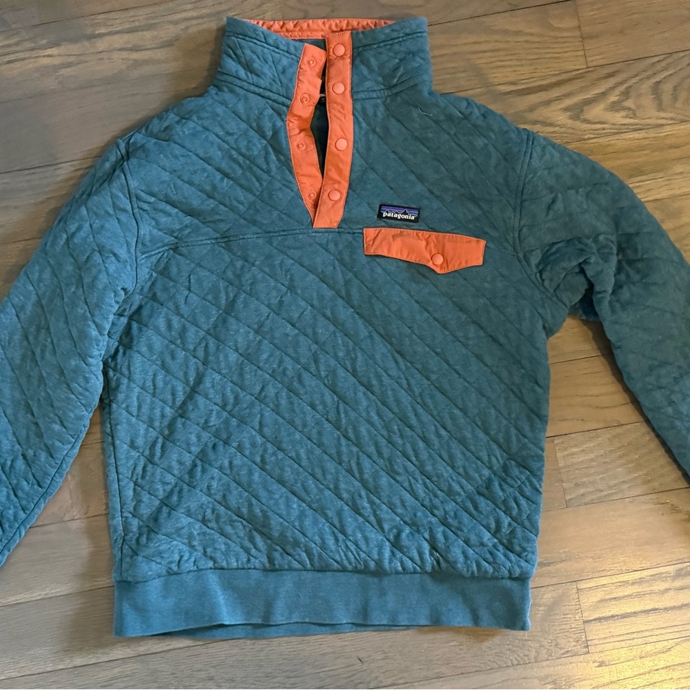 Patagonia Teal and Orange Quilted Pullover